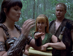 extant_XenaWarriorPrincess_2x15-ADayintheLife_00397
