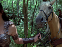 extant_XenaWarriorPrincess_2x15-ADayintheLife_00425