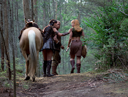 extant_XenaWarriorPrincess_2x15-ADayintheLife_00447