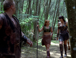 extant_XenaWarriorPrincess_2x15-ADayintheLife_00468