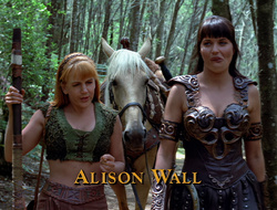extant_XenaWarriorPrincess_2x15-ADayintheLife_00481