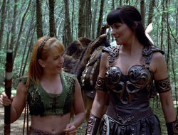 extant_XenaWarriorPrincess_2x15-ADayintheLife_00489