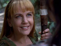 extant_XenaWarriorPrincess_2x15-ADayintheLife_00527.jpg