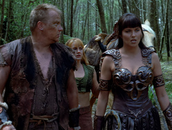extant_XenaWarriorPrincess_2x15-ADayintheLife_00578