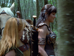 extant_XenaWarriorPrincess_2x15-ADayintheLife_00611