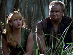 extant_XenaWarriorPrincess_2x15-ADayintheLife_00662