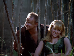 extant_XenaWarriorPrincess_2x15-ADayintheLife_00921