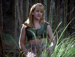 extant_XenaWarriorPrincess_2x15-ADayintheLife_00930