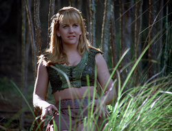 extant_XenaWarriorPrincess_2x15-ADayintheLife_00932