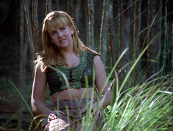 extant_XenaWarriorPrincess_2x15-ADayintheLife_00933