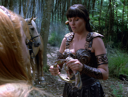extant_XenaWarriorPrincess_2x15-ADayintheLife_00961