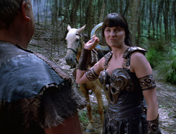 extant_XenaWarriorPrincess_2x15-ADayintheLife_00978