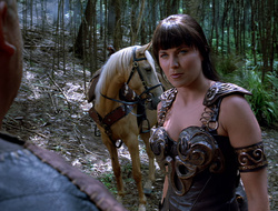 extant_XenaWarriorPrincess_2x15-ADayintheLife_00993