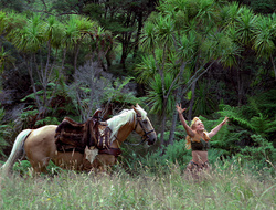 extant_XenaWarriorPrincess_2x15-ADayintheLife_01043