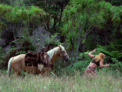 extant_XenaWarriorPrincess_2x15-ADayintheLife_01058