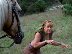 extant_XenaWarriorPrincess_2x15-ADayintheLife_01067