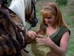 extant_XenaWarriorPrincess_2x15-ADayintheLife_01074