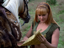 extant_XenaWarriorPrincess_2x15-ADayintheLife_01076