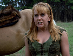 extant_XenaWarriorPrincess_2x15-ADayintheLife_01094
