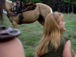 extant_XenaWarriorPrincess_2x15-ADayintheLife_01112