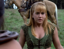 extant_XenaWarriorPrincess_2x15-ADayintheLife_01121