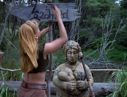 extant_XenaWarriorPrincess_2x15-ADayintheLife_01189