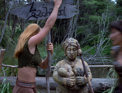 extant_XenaWarriorPrincess_2x15-ADayintheLife_01192