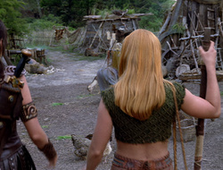 extant_XenaWarriorPrincess_2x15-ADayintheLife_01268