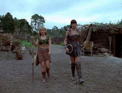 extant_XenaWarriorPrincess_2x15-ADayintheLife_01275