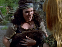 extant_XenaWarriorPrincess_2x15-ADayintheLife_01346