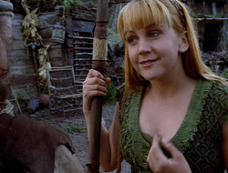 extant_XenaWarriorPrincess_2x15-ADayintheLife_01374