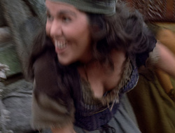 extant_XenaWarriorPrincess_2x15-ADayintheLife_01716