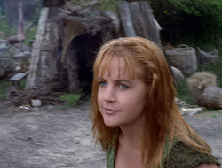 extant_XenaWarriorPrincess_2x15-ADayintheLife_01889