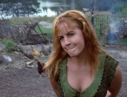 extant_XenaWarriorPrincess_2x15-ADayintheLife_01893