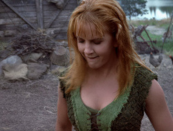 extant_XenaWarriorPrincess_2x15-ADayintheLife_01895