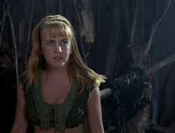 extant_XenaWarriorPrincess_2x15-ADayintheLife_01937