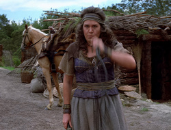 extant_XenaWarriorPrincess_2x15-ADayintheLife_02001