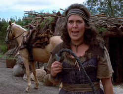 extant_XenaWarriorPrincess_2x15-ADayintheLife_02004