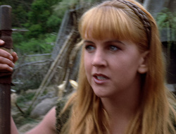 extant_XenaWarriorPrincess_2x15-ADayintheLife_02038