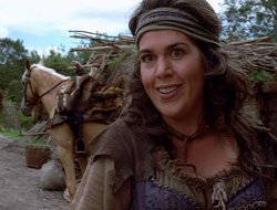 extant_XenaWarriorPrincess_2x15-ADayintheLife_02076
