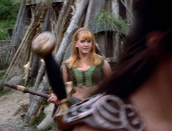 extant_XenaWarriorPrincess_2x15-ADayintheLife_02107