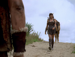 extant_XenaWarriorPrincess_2x15-ADayintheLife_02166