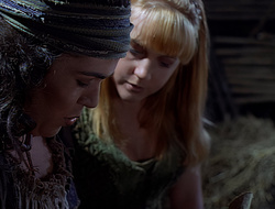 extant_XenaWarriorPrincess_2x15-ADayintheLife_02255