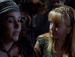 extant_XenaWarriorPrincess_2x15-ADayintheLife_02273