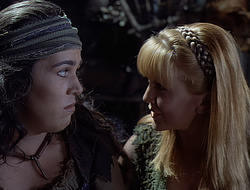 extant_XenaWarriorPrincess_2x15-ADayintheLife_02290