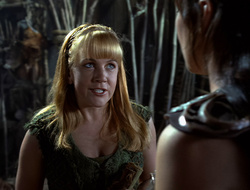 extant_XenaWarriorPrincess_2x15-ADayintheLife_02326