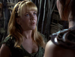 extant_XenaWarriorPrincess_2x15-ADayintheLife_02382