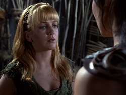 extant_XenaWarriorPrincess_2x15-ADayintheLife_02392