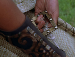 extant_XenaWarriorPrincess_2x15-ADayintheLife_02428