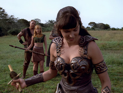 extant_XenaWarriorPrincess_2x15-ADayintheLife_02438